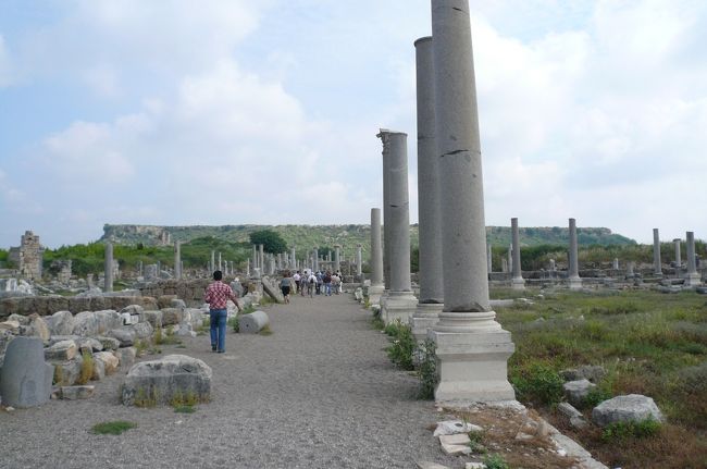 ペルゲ　列柱道路