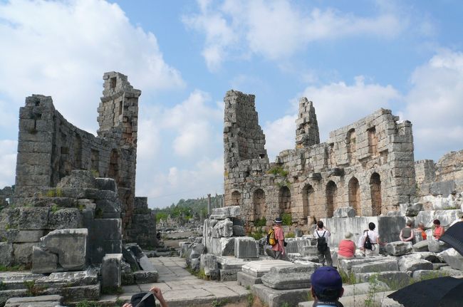 ペルゲ　ヘレニズム・ゲート