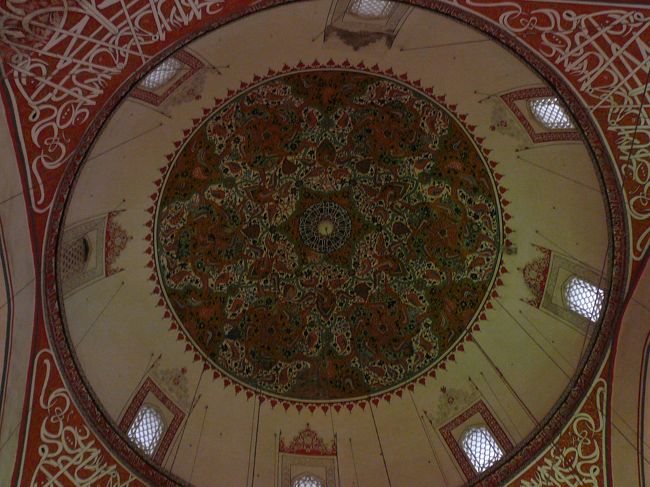 メヴラーナ博物館内のドーム
