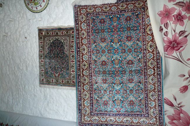 洞窟民家でチャイをご馳走になりました。