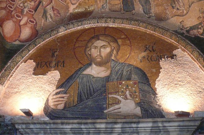 外拝廊のモザイク　祝福を与えるイエス