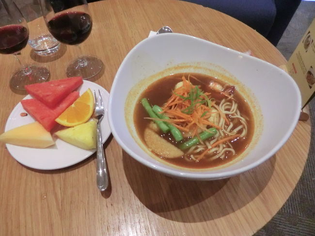 このラーメンは・・・チリが・・・刺激的です・・・