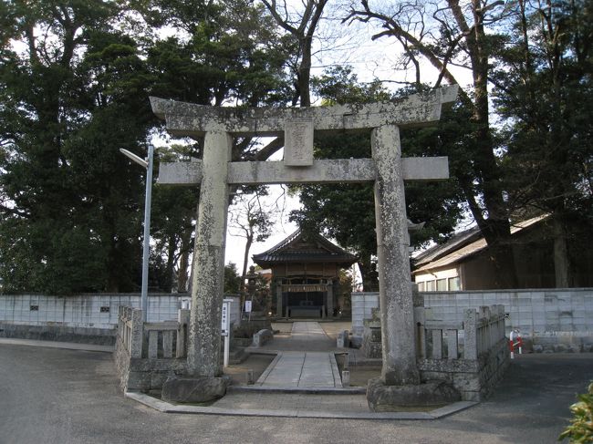 前原市観光協会で入手した「伊都国散策マップ」によると、国歌「君が代」の歌詞の起源がこの地域にあるという説を紹介しています。<br />