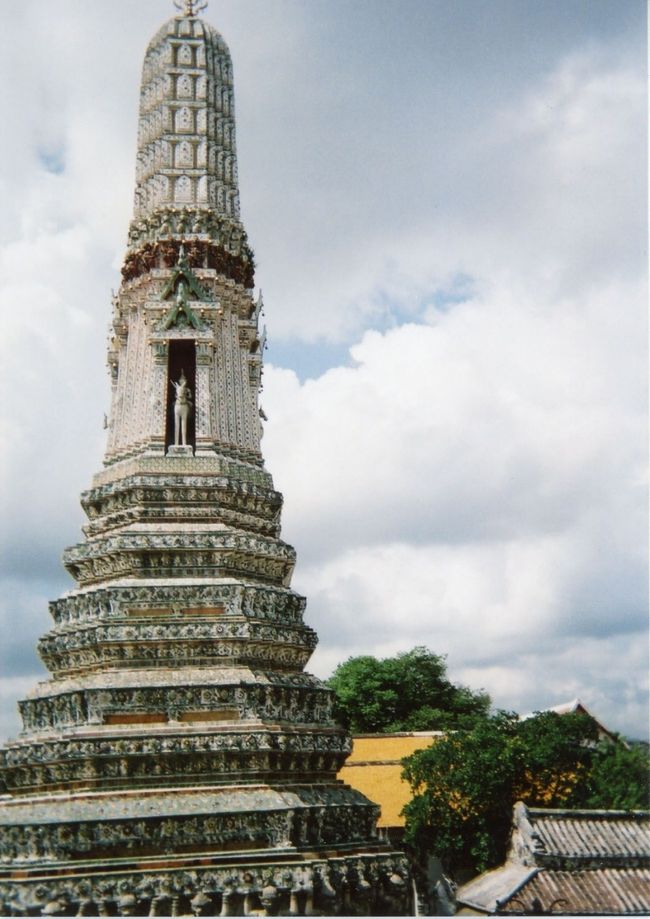 ワット・アルン（暁の寺）①
