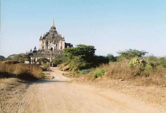 タビィニュ寺院。