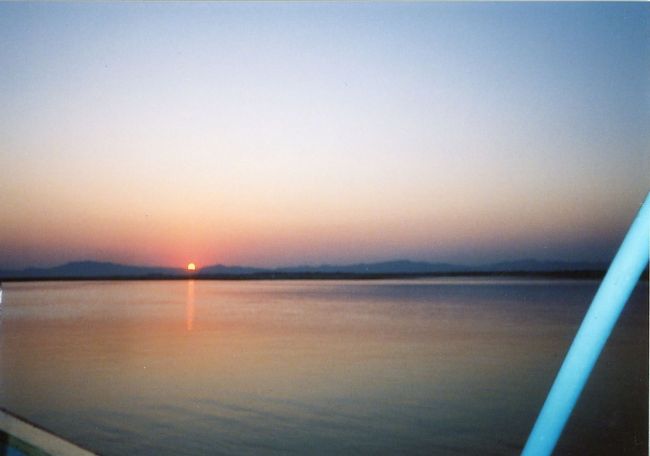 エーヤワディー川から見る夕日５。