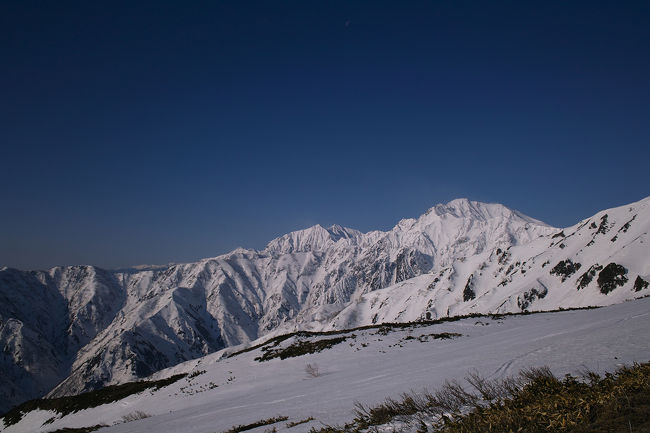 左手には鹿島槍と五竜