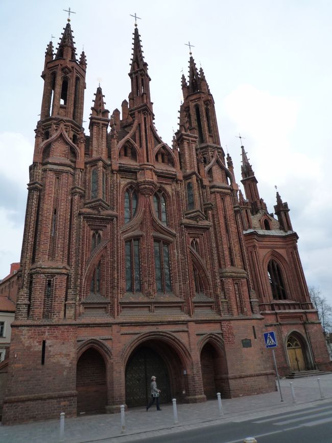 かのフランスの皇帝ナポレオンを魅了したという聖アンナ教会。<br /><br />フランスに持って帰りたいと言ったとか。