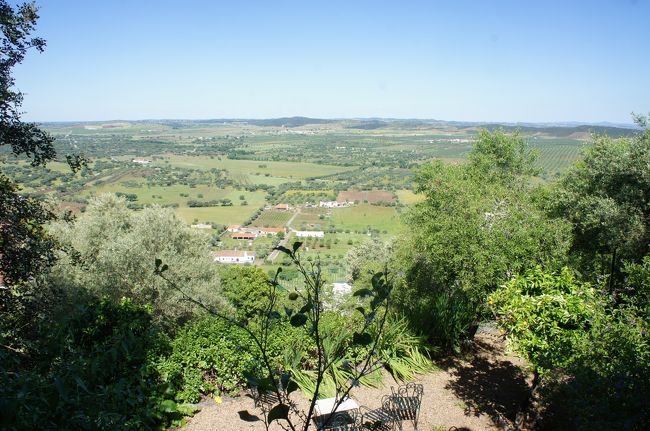 ホテルからの景色。<br />モンサラーシュは高台なのだ！