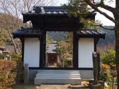 次は、黒田藩の菩提寺である「古心寺」へ向かうことに。