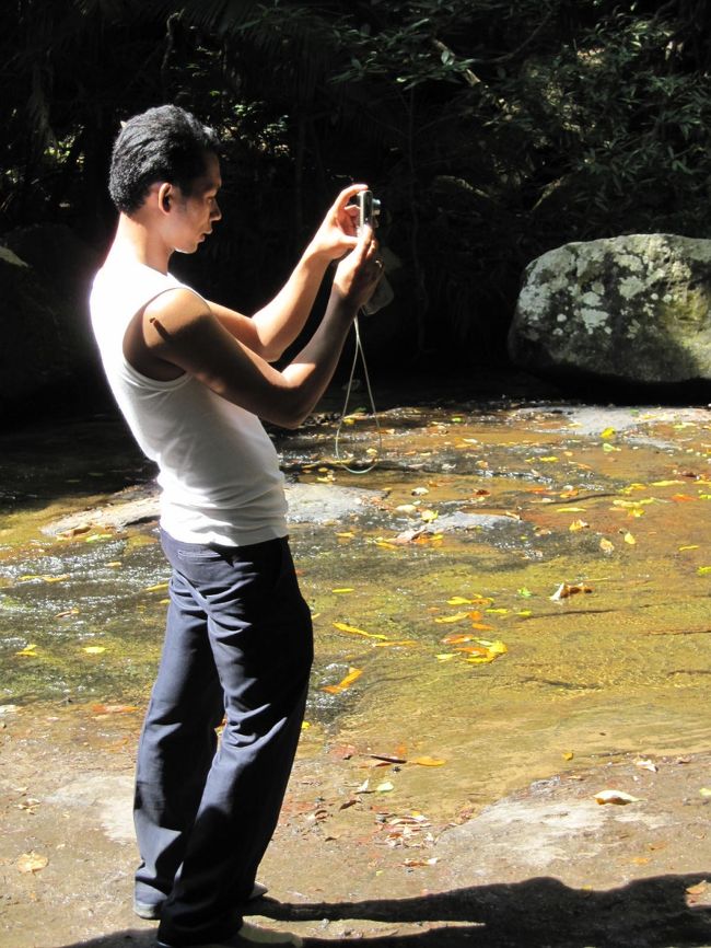 この旅でずっとガイドをつとめてくれたキリンさん。<br />人懐こくてとても親しくなりました。