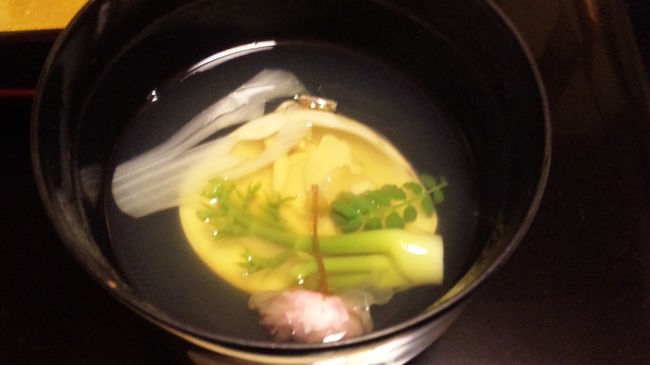 お吸い物。蛤が肉厚！