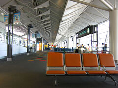 盆休みのほぼ１週間前に加えて木曜日ということもあり、セントレア館内はいつに無く空いていた。