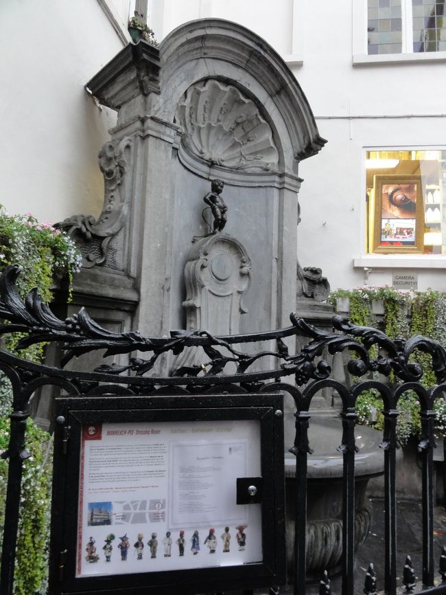 有名な小便小僧。でも、小さいんですねー