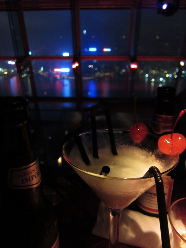 ビールを頼んだ僕は、みんなから「ビールの方がベターだ」って。<br /><br />そんなにカクテルマズい？<br /><br />少し飲ませてもらうと、やっぱりマーマーデーラー