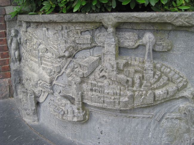 市庁舎　観光終了。