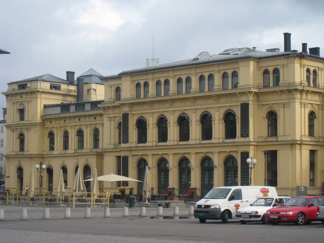 8：30　オスロ中央駅<br /><br />自由時間開始。<br />12：30に再集合。