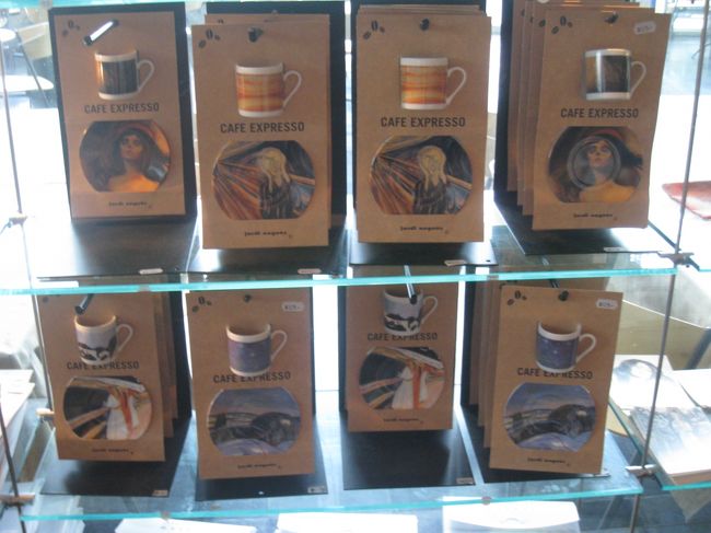 美術館内　ギフトショップ