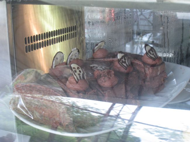 美術館内　カフェ<br /><br />名物ケーキ