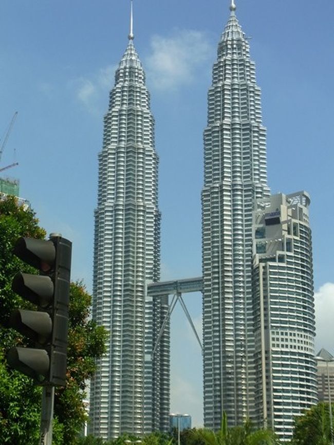 ツインタワーもさようなら〜今回、すっごくたくさんのツインタワーを撮ったような気がします。