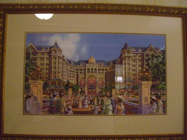 壁には、ランドホテルの絵が・・<br /><br />雲が・・隠れミッキー・・