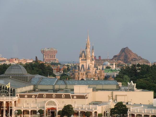 ちなみに、次の年に泊まった8Fのお部屋からの眺めはこんなです。<br /><br />最高！！！！！