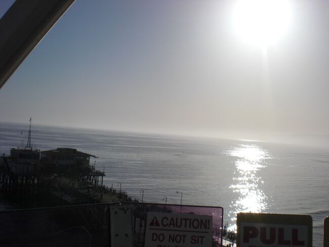 サンタモニカピアの遊園地にある観覧車からの景色。けっこう早く回るので少しどきどき。
