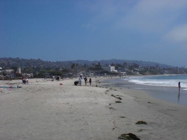 憧れのラグナビーチに到着。ＭＴＶのリアリティドラマ　”ラグナビーチ”で見てていつかは来たいと思ってました。お金持ちエリアってかんじでした。