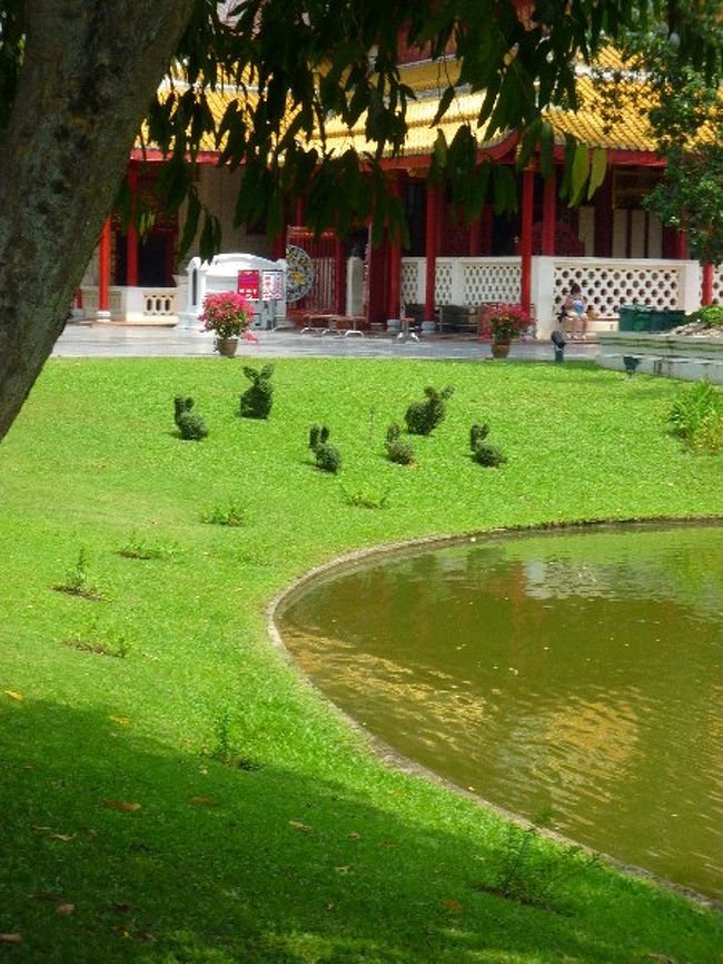 こっちにはうさぎの親子も…！！<br />タイ人は私をどうやら萌え殺したいらしい…（違 <br />他にも色んな動物がありましたよ（＾＾ 