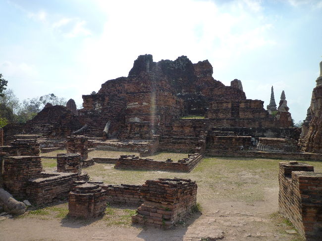 遺跡に想いをはせる・・・（何