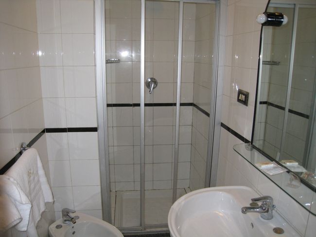 シャワーのみ。