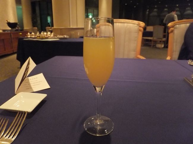 注文したミモザ。オレンジでおいしかったです。