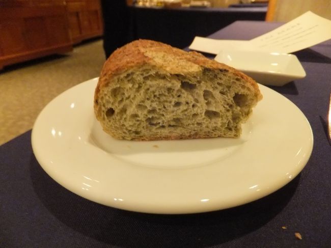 こちらはあおさパン。翌日の朝食バイキングにも出てました。