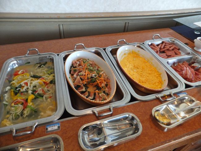 スクランブルエッグを食べると朝食を食べたっていう感じになります。<br />家では目玉焼きですが。