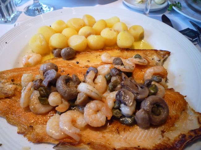 お肉はちょっとという私はますの一品をオーダーしましたが、量が多く食べきれません。<br />トゥルーチャ　マス料理