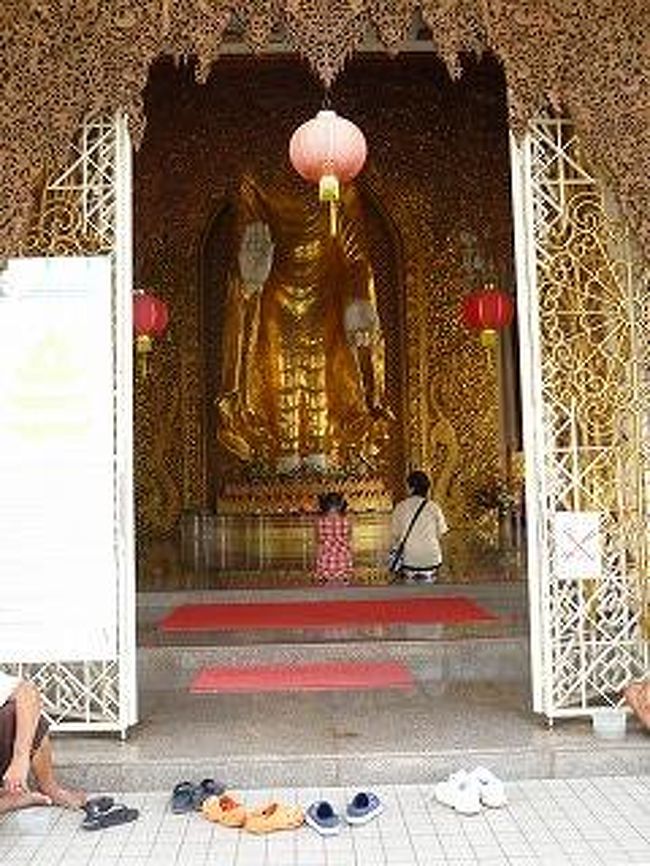 なんとはなしにおごそかな気分にはなります。色は金ですが・・・