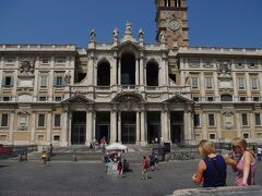 【Basilica di Santa Maria Maggiore】
サンタ・マリア・マッジョーレ大聖堂、イタリアの４大大聖堂の一つです。
テルミニ駅の近傍にあります。