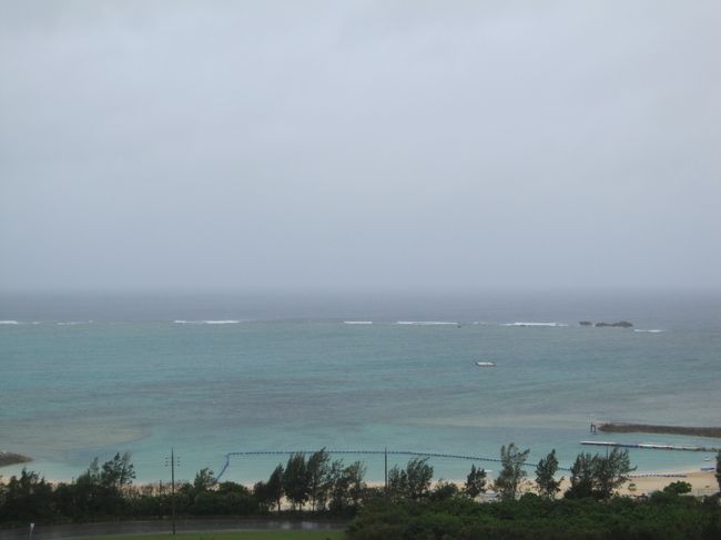 今日は慶良間にダイビングです。<br /><br />ってか夜に台風一号来るのに船出るの？