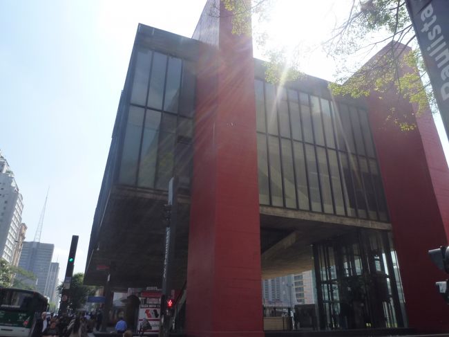 サンパウロ美術館に行き