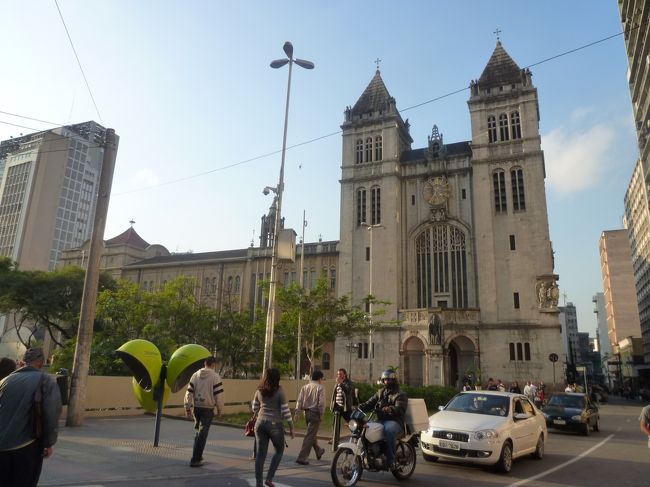 次に、サン・ベント聖堂へ