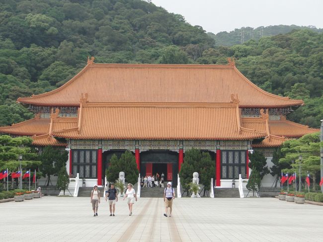 忠烈祠駅