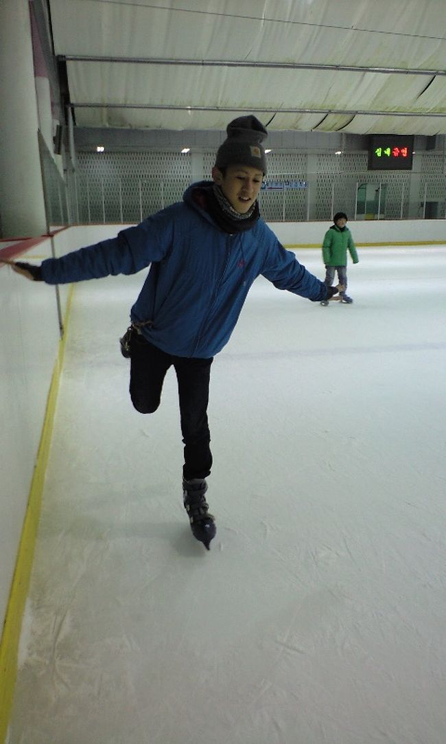3日目は人生初アイススケート。