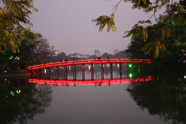 ホアンキエム湖１