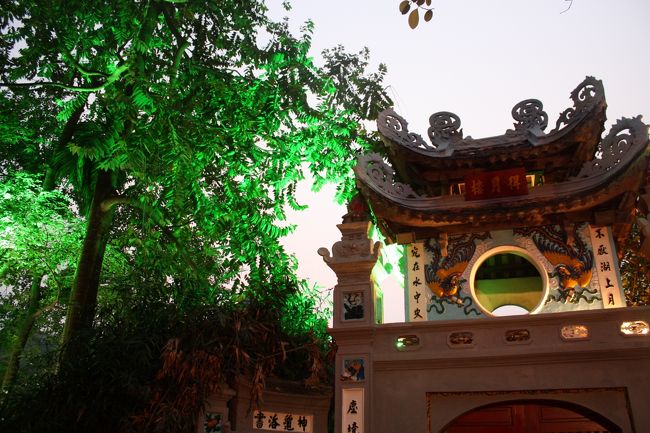 ホアンキエム湖4