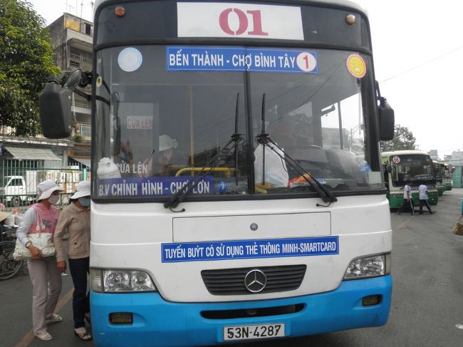 市バスでチャイナタウンのチョロンヘ。フランス映画『ラマン』の舞台です。