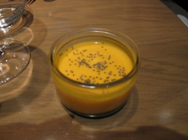 アミューズ　カボチャのスープ仕立て<br /><br />