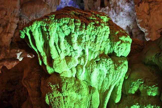 どのクルーズもたいがいココに寄るみたいで