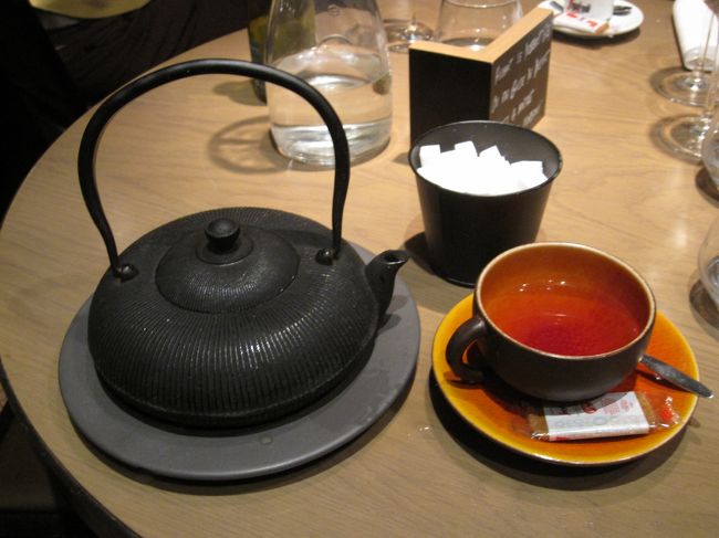 長女の頼んだ紅茶　鉄瓶で出てきてびっくり　