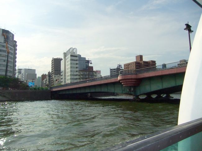 ■その5　両国橋<br /><br />構造形式：3径間ゲルバー式鋼鈑桁橋 <br />橋長：164.5m <br />幅員：24.0m <br />竣工：1932年（昭和7年）11月 <br />進行方向に向かって右側がJR総武線浅草橋駅、右側がJR総武線両国駅<br /><br />橋ができた頃（1659年か1661年）は西が武蔵国、東が下総国の両国に架かっていたので「両国」と名前がついたんだって。へーーーーーφ(..)メモメモ