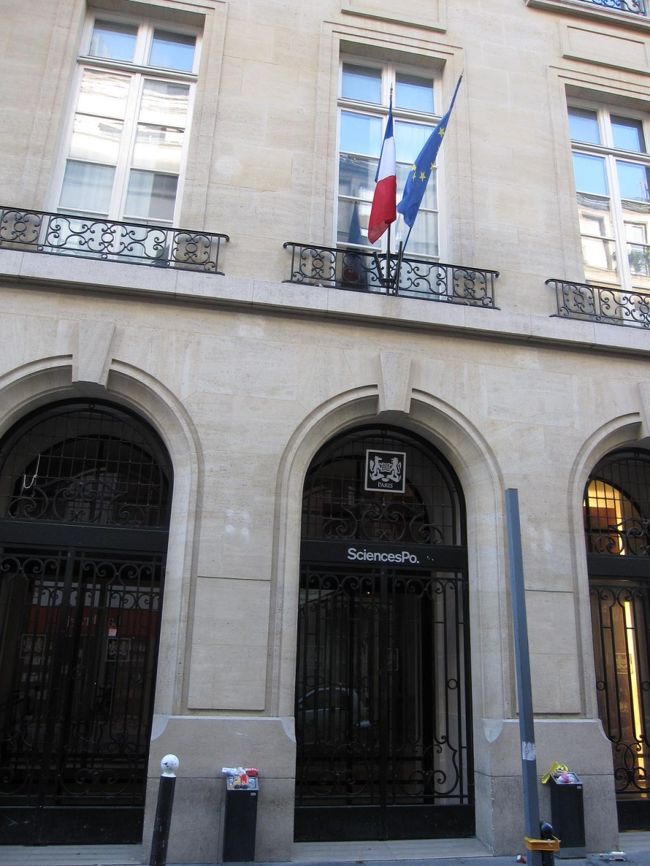 二女のお世話になったパリ政治学院